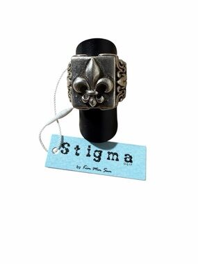 Stigma Beauty Silver Fleur-de-Lis Men's Ring